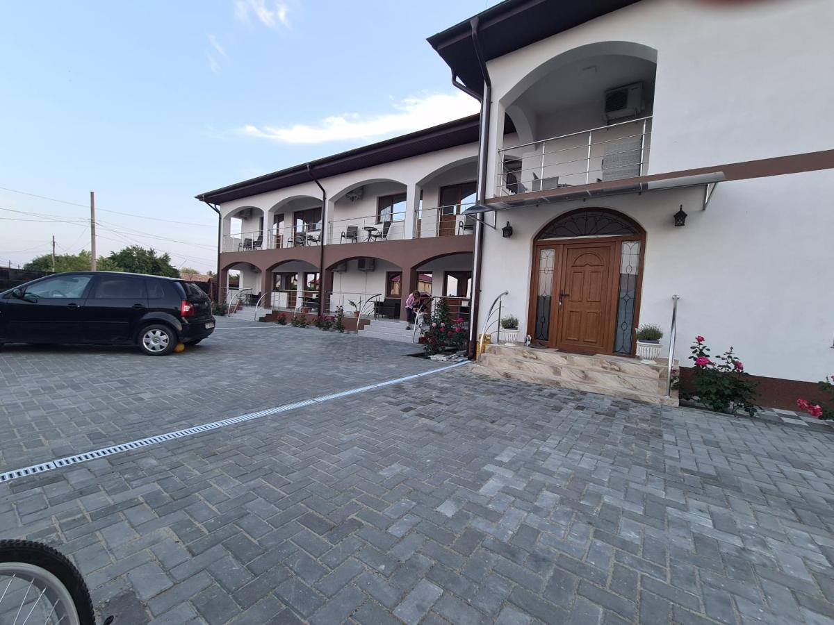 Casa Coco Hotel 2 Mai Bagian luar foto